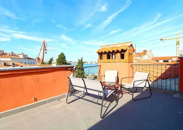 Apartmán Old Town 2337 *