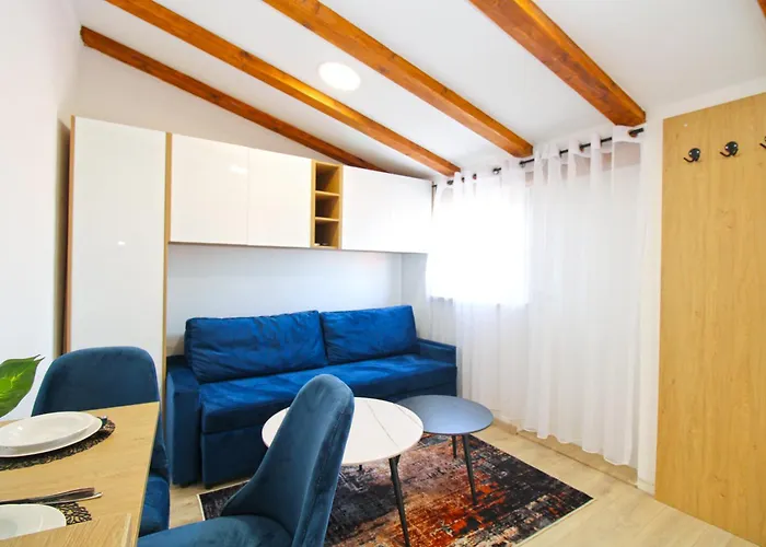 Old Town 2337 * Пула